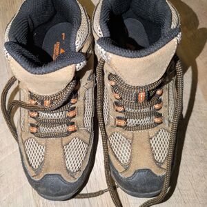Ozark Trail Kids Boots - Brown and Tan